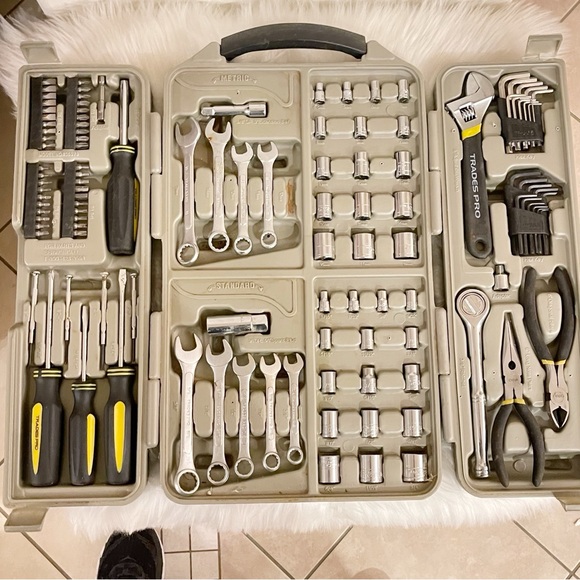 Trades Pro 127pc Mechanics Tool Set - Picture 12 of 13